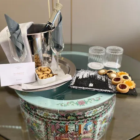 Palazzo Porta Romana 4*