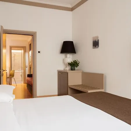 Palazzo Porta Romana 4*