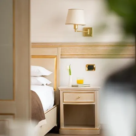 Hotel Palazzo Porta Romana 4*