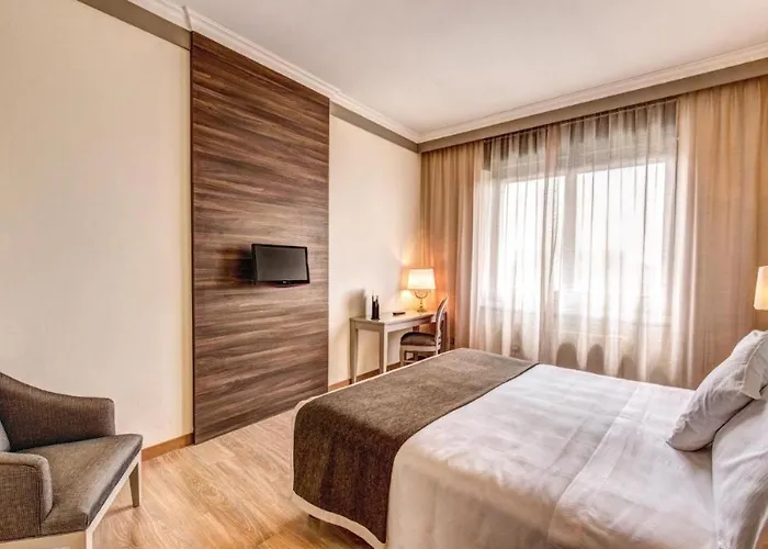 Romana Hotel 4*