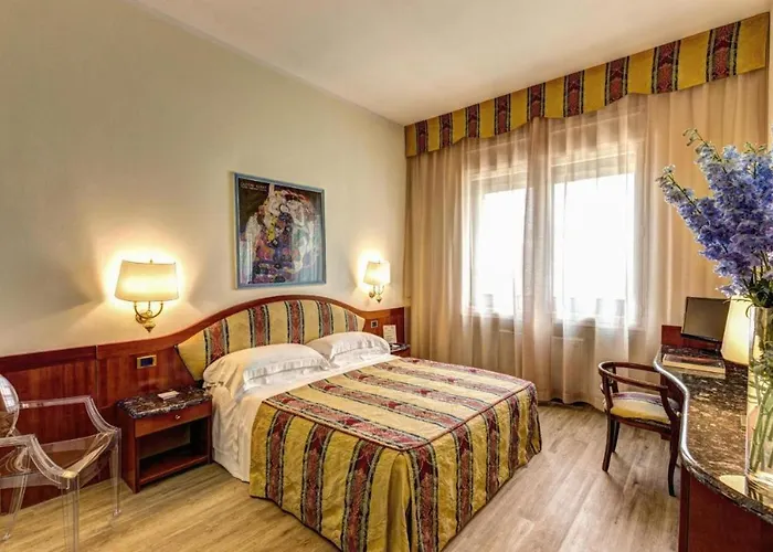 Hotel Romana