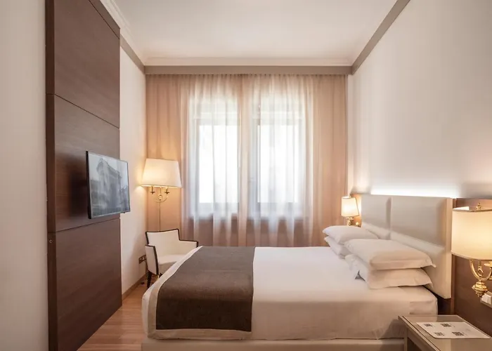 Hotel Romana 4*