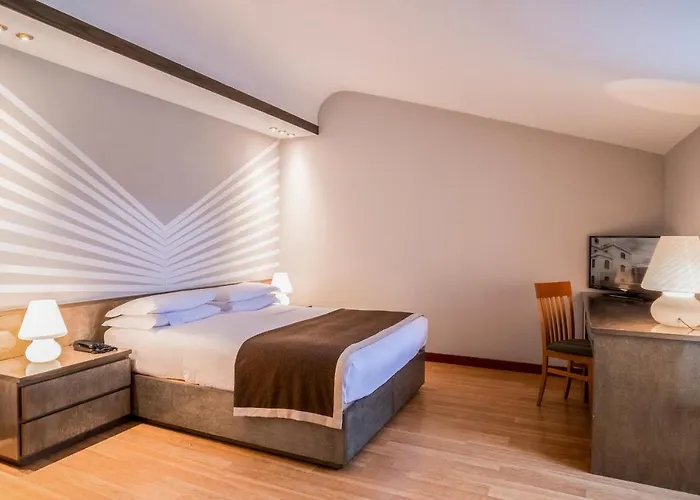 Hotel Romana 4*