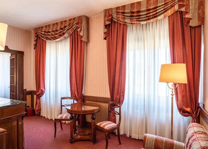 Romana Hotel