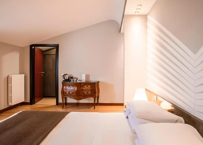 Romana Hotel 4*