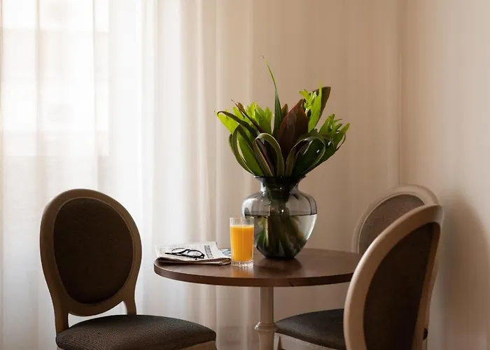 Romana Hotel 4*